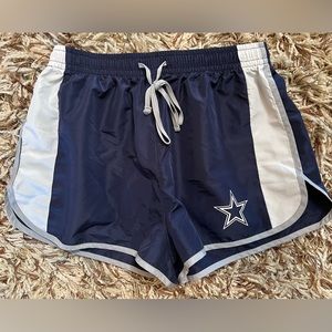 Dallas Cowboys shorts size medium